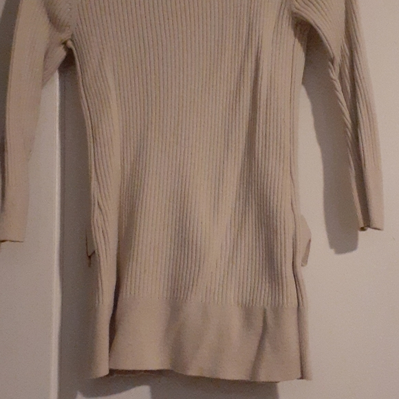 Banana Republic cream button down sweater - Picture 6 of 6